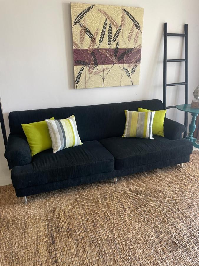 Stylish 2 Bedroom Penthouse Apt, Newly Refreshed, 50 Mbps, Pool, Gym, Resto Kuta Lombok Εξωτερικό φωτογραφία